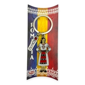 Breloc metal I love România – femeie în port tradițional, cadou gata ambalat - Img 2