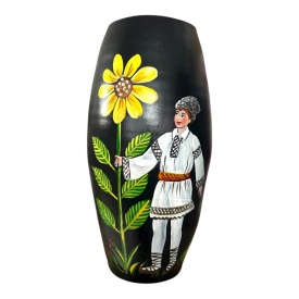 Vază ceramică pictată manual 30 cm – bărbat în haine tradiționale cu floarea-soarelui, Marginea - Img 1