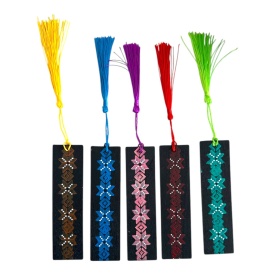 Semne de carte cu motive traditionale - Img 1